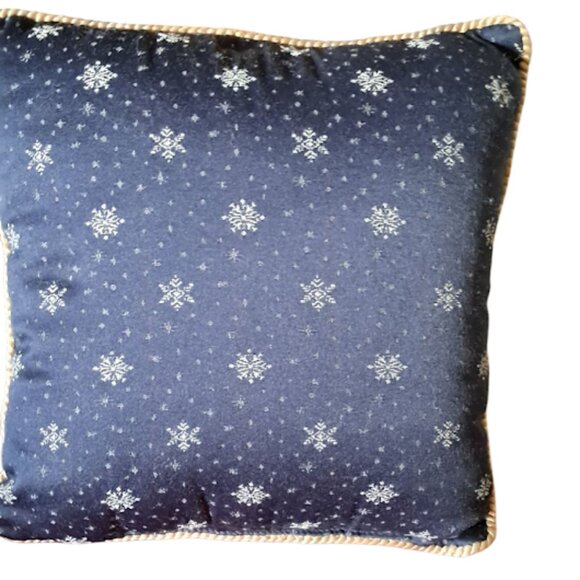 Sandi Gore Evans, Snowman Throw Pillow 15 x15 - Picture 2 of 5